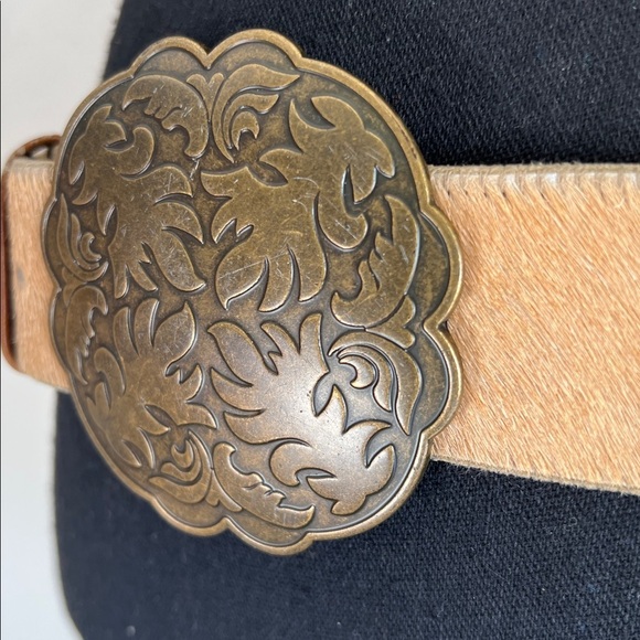 ESCADA ELITE ACCESSORIES Women’s Large Ornate Brass Tone Buckle Cowhide Belt L main image 5